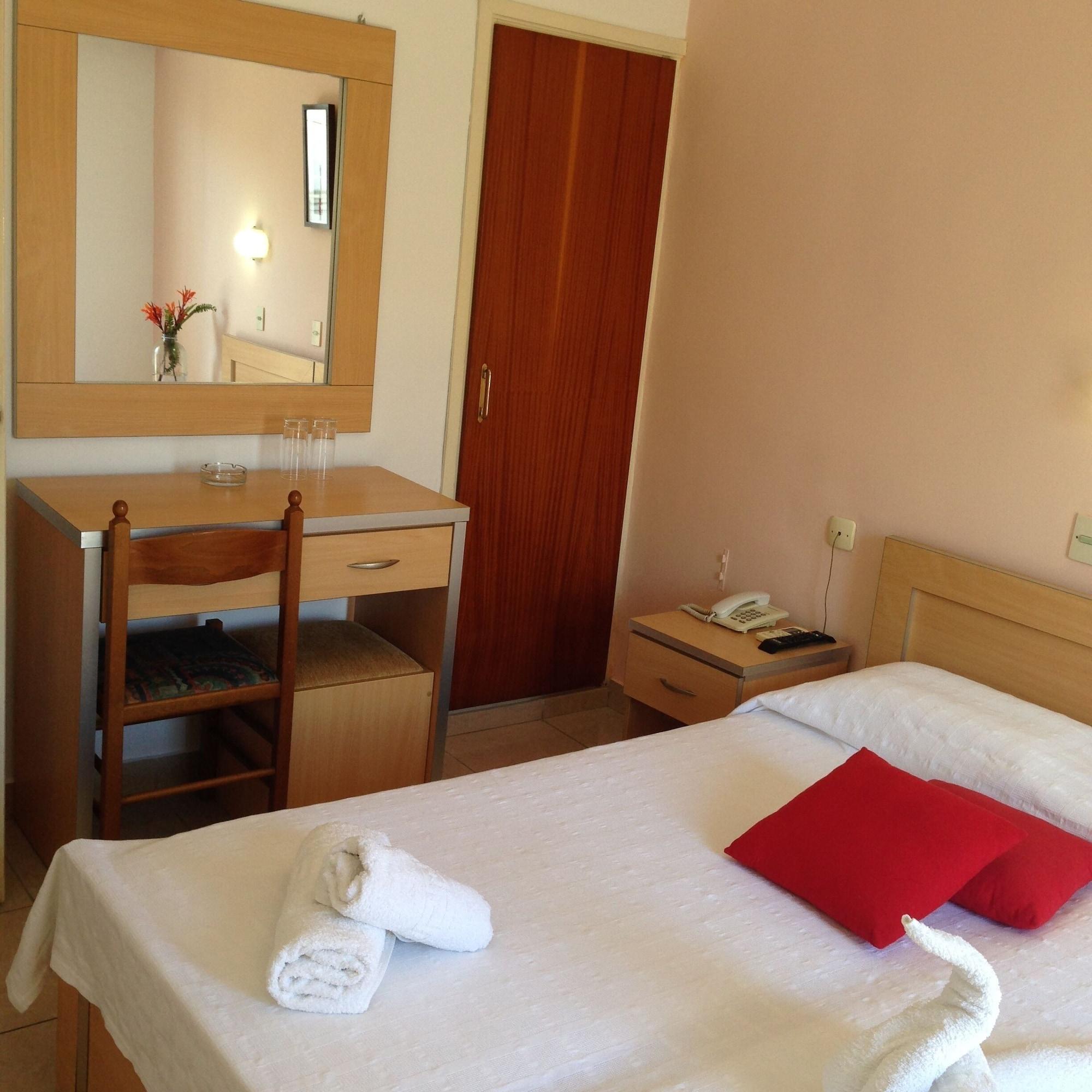 Zefyros Hotel Rhodes City エクステリア 写真