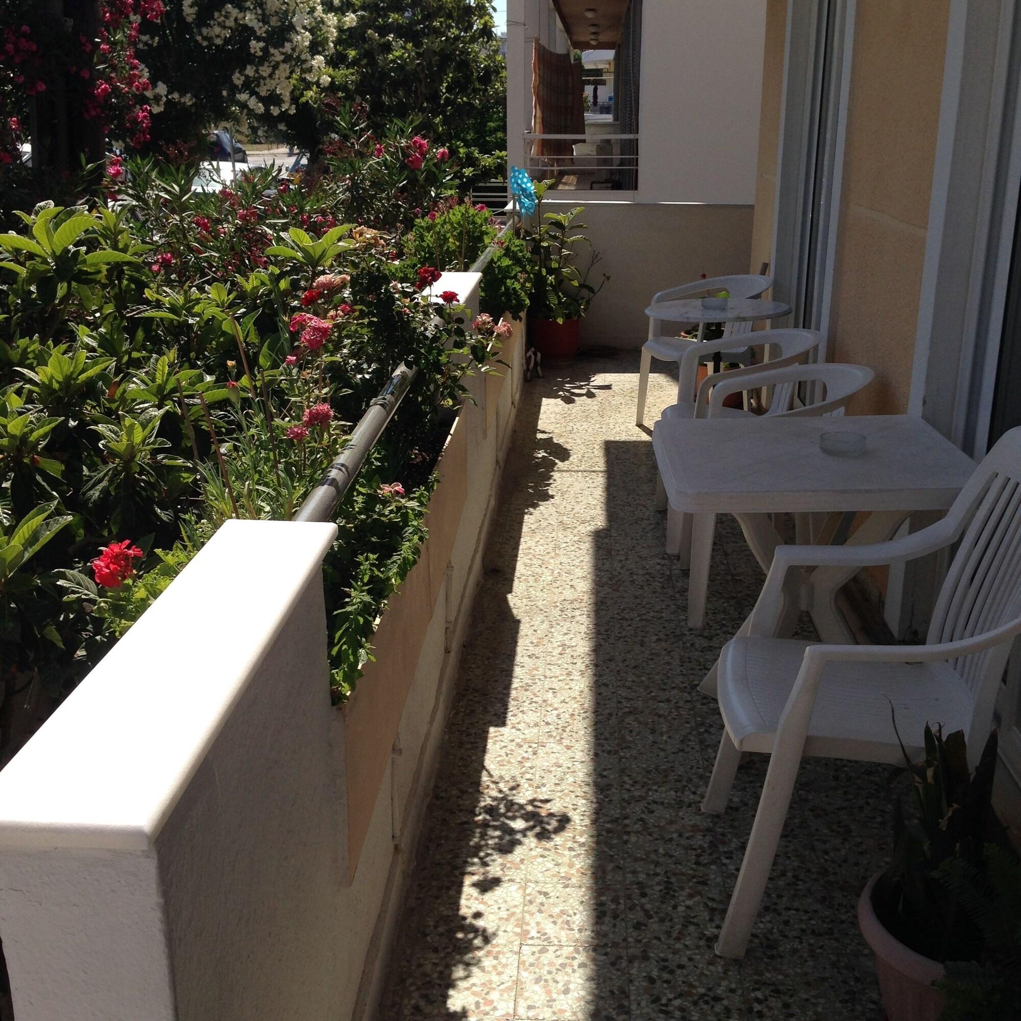 Zefyros Hotel Rhodes City エクステリア 写真